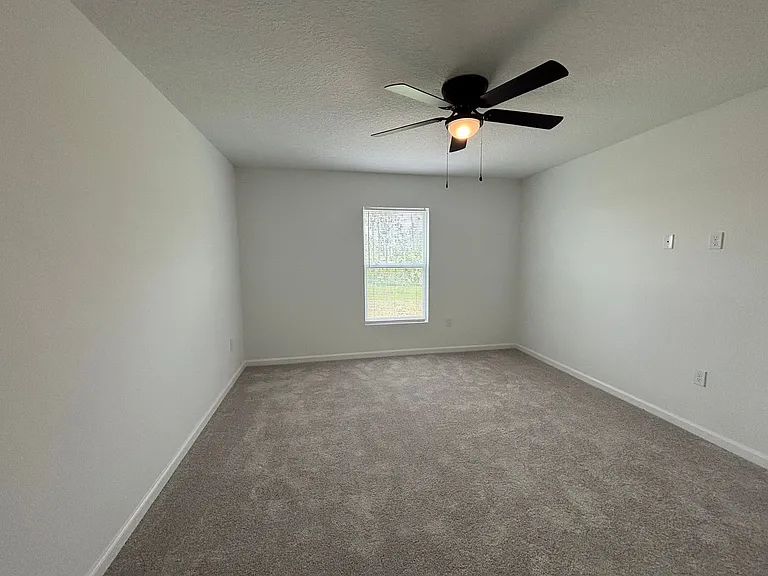 1318 Belle Isle Ln — Photo 25