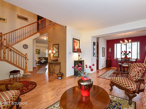 5th image of 10466 Longfield Dr