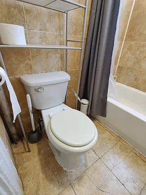 Rented by Signature Property Realty | media 9