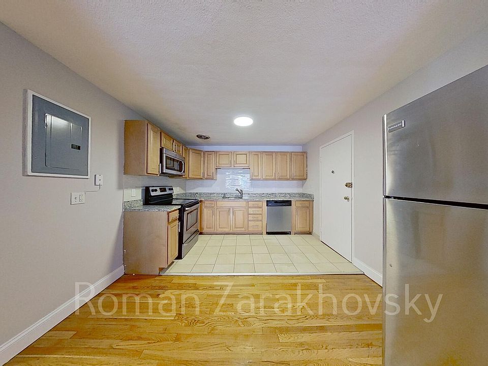 1st image of 226 Babcock St #4M