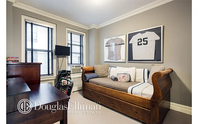 Sold by Douglas Elliman | media 16