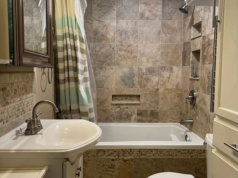 6 Logan Ln — Photo 9