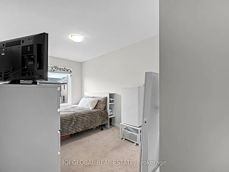 585 Colborne St #1303 — Photo 33