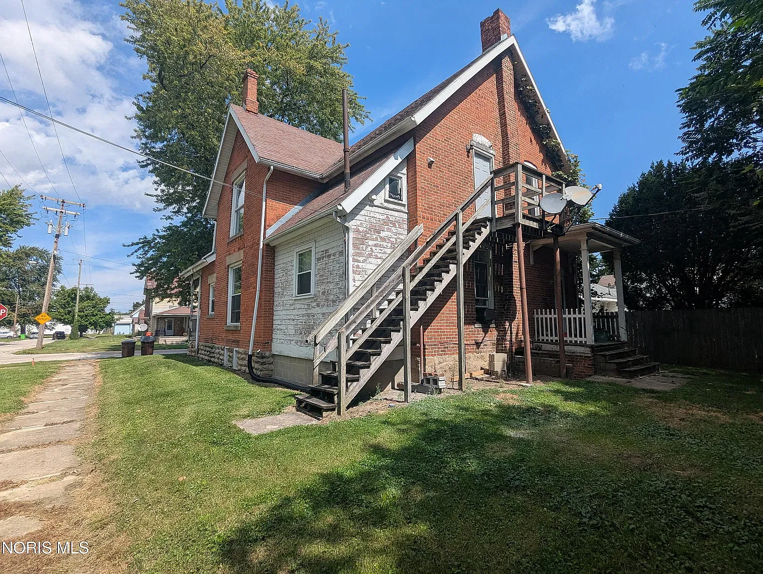 2 bed, $1,200 — Photo 4