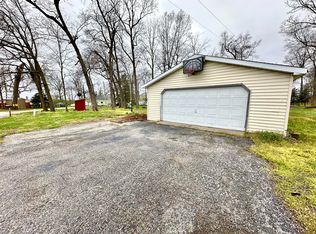 908 Nature Ln, Montgomery, MI 49255