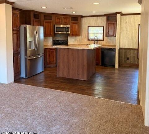 5th image of 257 MAPLE Avenue