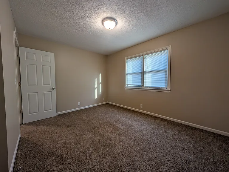 216 W 8th Ave #2 — Photo 18