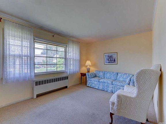 2nd image of 333 Charles Ave