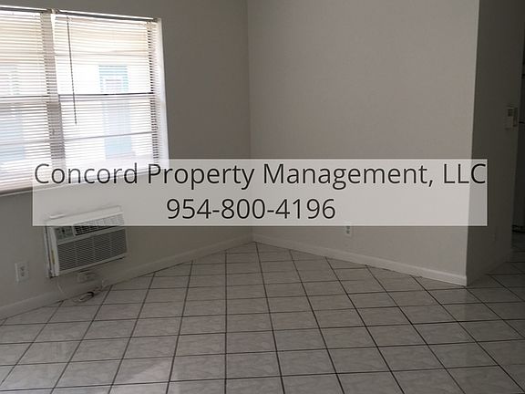 3rd image of 2537 Lincoln St APT 9