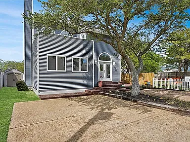 3 bed, 2.5 bath, 1995 sqft, $3,499 — Photo 2