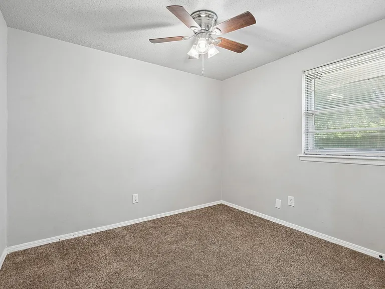 4008 SE 46th St — Photo 29