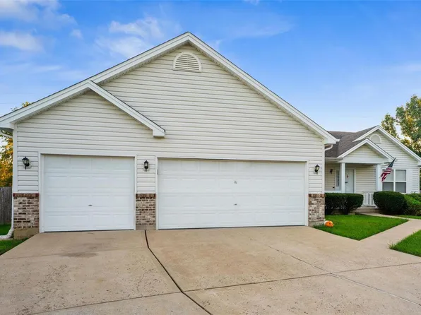 1511 Langrove Dr, Dardenne Prairie, MO 63368