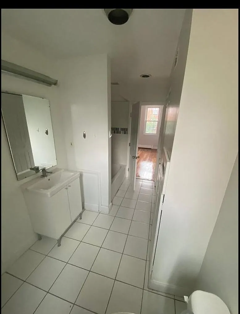 1212 North Howard Street - 1 — Photo 4