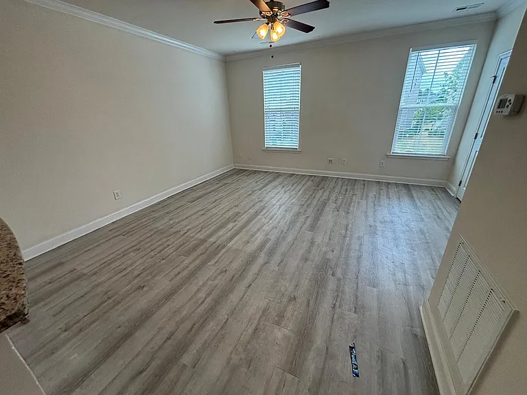 721 Suffield Way — Photo 19