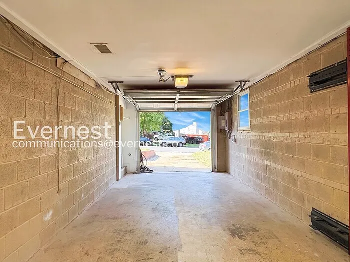 7110 Cindy Ln — Photo 25
