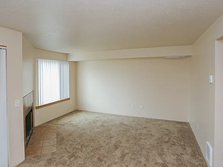 Easton Ridge — Photo 13