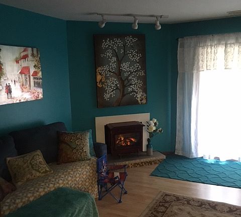 living area now beige walls