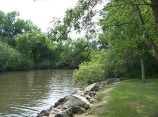 5981 Halls Dr, Beardsley, MN 56211