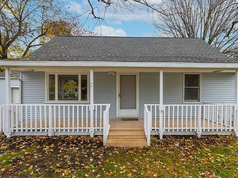 600 Dadson Dr — Photo 1