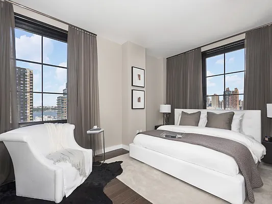 Sold by Sotheby's International Realty | media 14