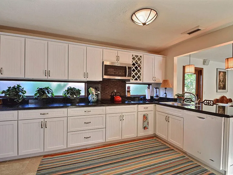 1465 Corona Ln — Photo 12
