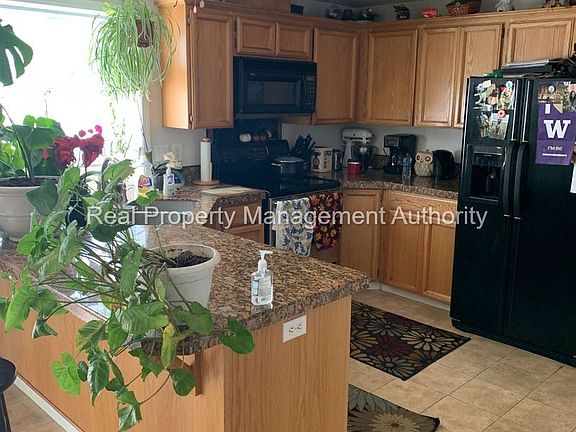 3rd image of 18803 SE 14th Way