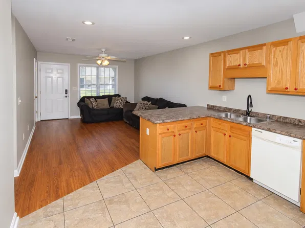 702 Levin Ave #708, Paducah, KY 42001