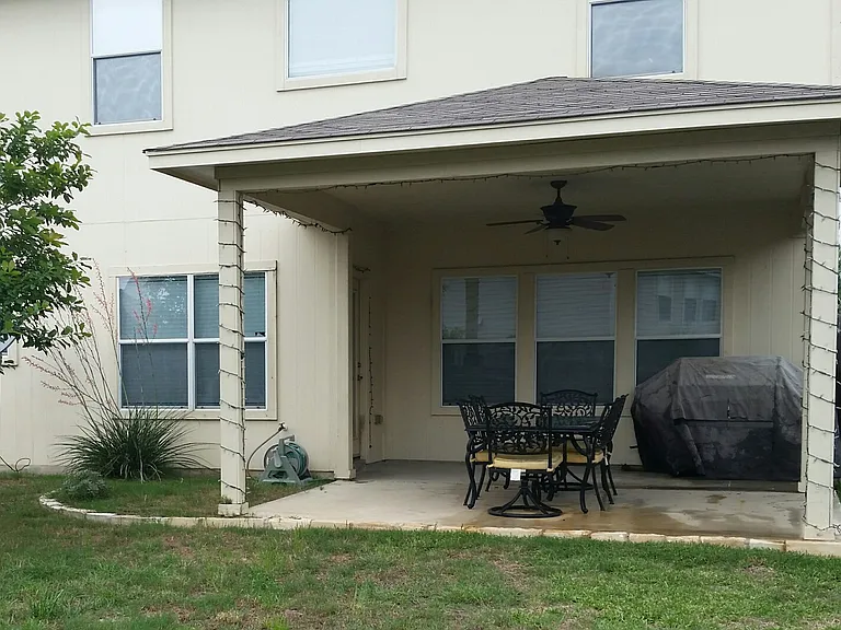 Falcon Ln — Photo 2