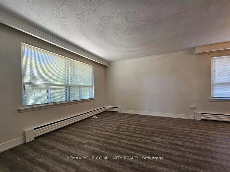 423 Pharmacy Ave #5 — Photo 4