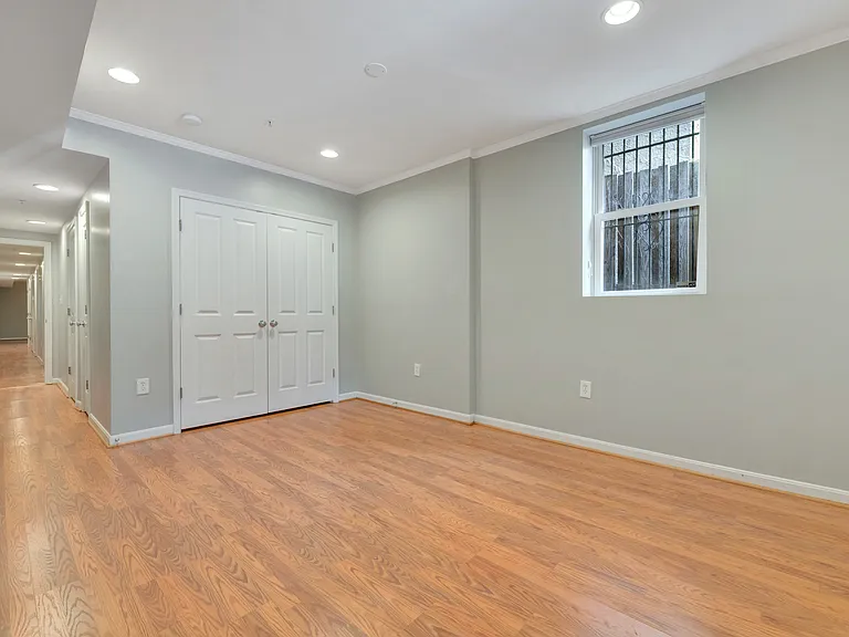 1360 Kenyon St NW #B — Photo 18