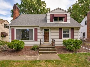 2709 Westmoor Rd, Rocky River, OH 44116