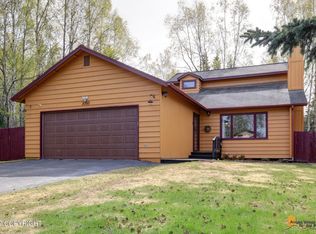 2050 Sturbridge Cir, Anchorage, AK 99507