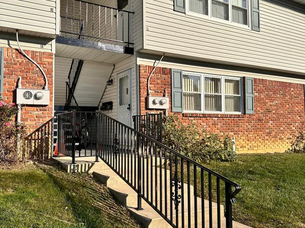 1B Hawaii Court, Matawan, NJ 07747