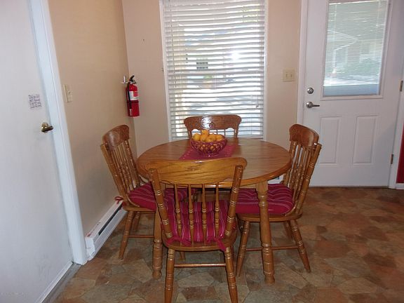 5th image of 617 Huntington Drive #B