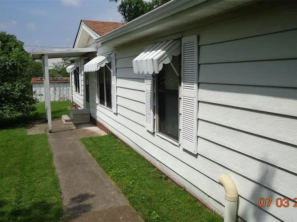 405 E Main St, Steeleville, IL 62288
