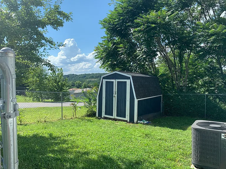 3250 Springview Dr — Photo 6