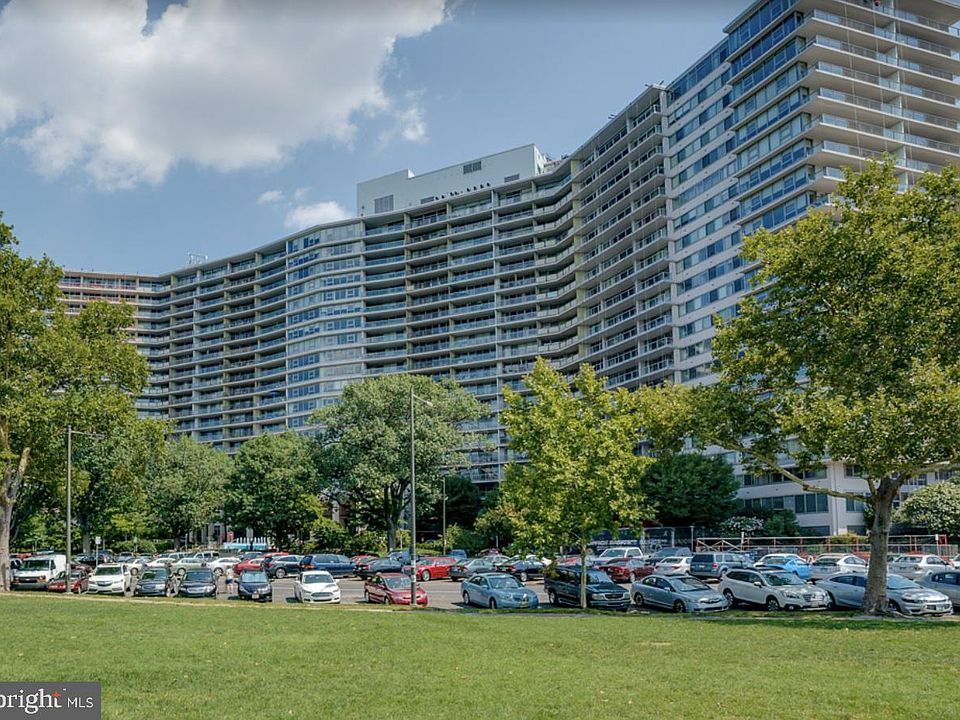 1st image of 2401 Pennsylvania Ave APT 8B27