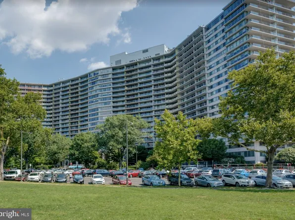 2401 Pennsylvania Ave APT 8B27, Philadelphia, PA 19130