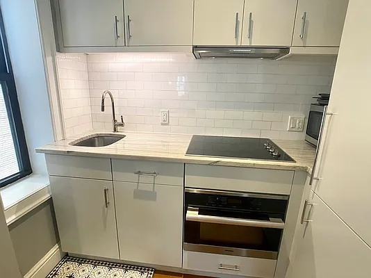 Rented by Tourma Realty LLC | media 65