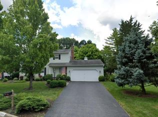 1345 Pepperell Dr, Columbus, OH 43235