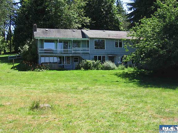 3rd image of 2921 E Bay St