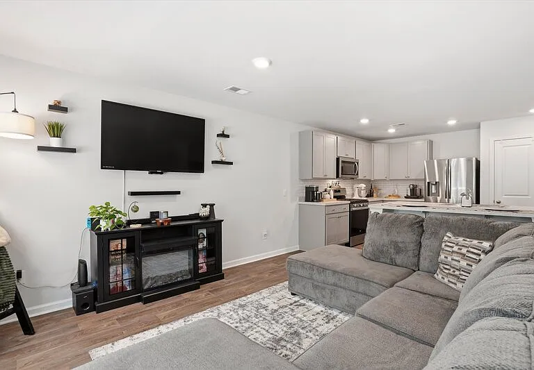 221 Cozy Brook Ct #1 — Photo 5