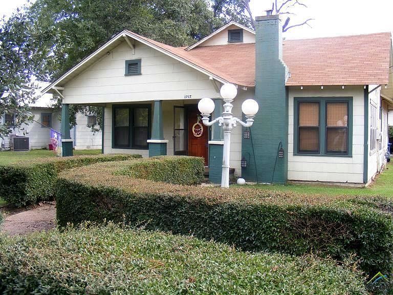 1st image of 1717 W 1st St