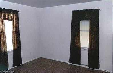 5th image of 56 Evans Ave