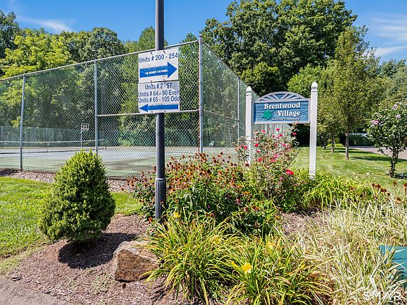 3rd image of 65 Brentwood Drive #65