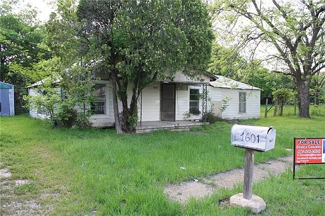 1st image of 1601 N Brazos Ave