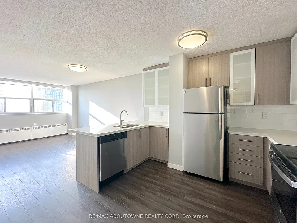 255 Main St #211