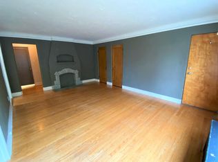 711 NE 43rd St APT 2, Seattle, WA 98105
