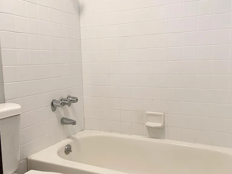 2700 Plumas St #106 — Photo 11