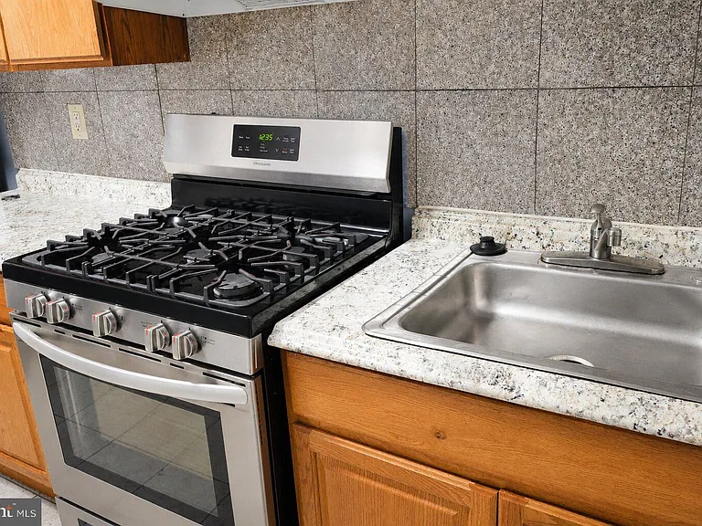 101 Galveston Pl SW #3 — Photo 5